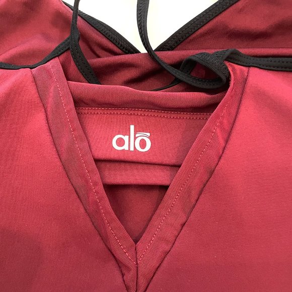 Pristine Maroon Burgundy Alo bra top cami tank with spaghetti straps S M - Picture 3 of 3